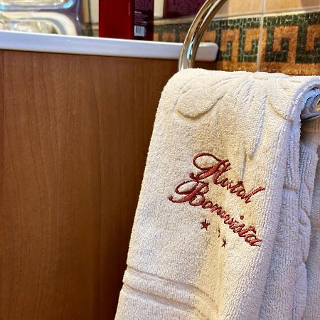 Hostal Bonavista Сервера Екстериор снимка