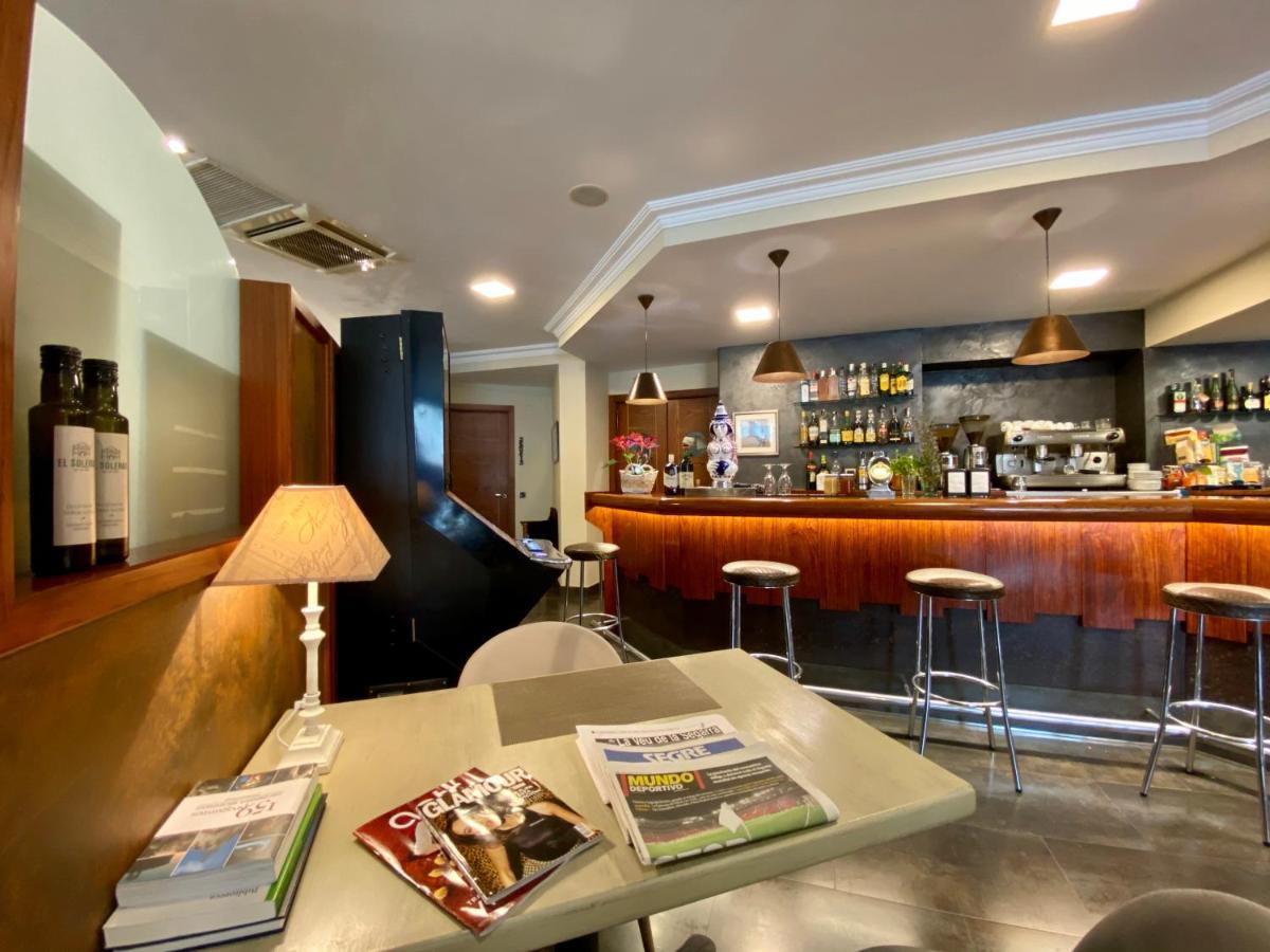 Hostal Bonavista Сервера Екстериор снимка