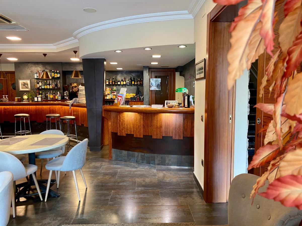 Hostal Bonavista Сервера Екстериор снимка